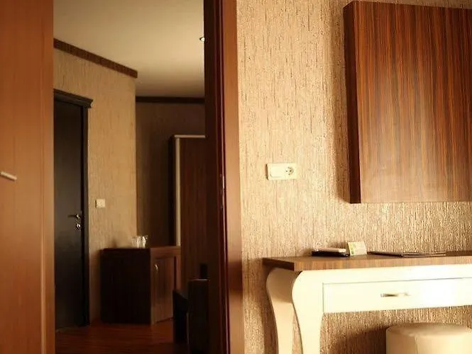 호텔 Hedef Dag Termal & Bozkoy (Germencik)