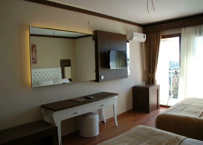 호텔 Hedef Dag Termal & Bozkoy (Germencik)